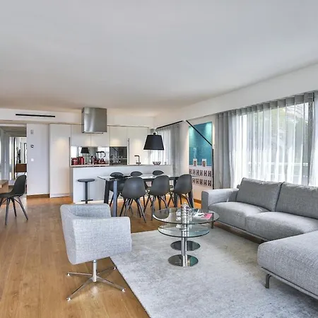 Sublime Promenade Des Apartment