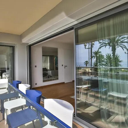 Sublime Promenade Des Apartment