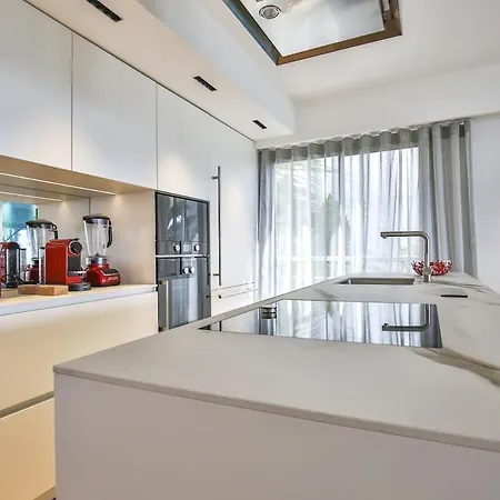 Sublime Promenade Des